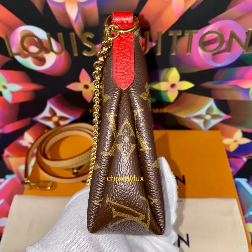 🍎🍎🍎Authentic Louis Vuitton Pallas Clutch Crossbody Bag in Monogram
